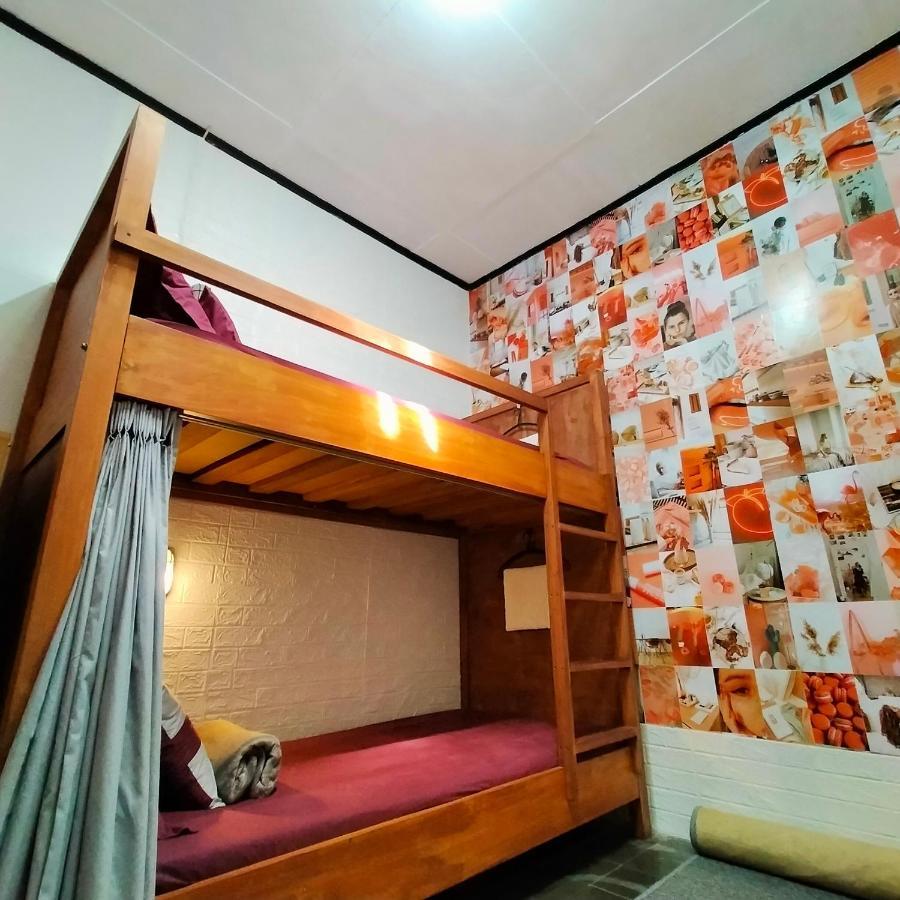 Semeru Hostel Malang (Adults Only) Luaran gambar