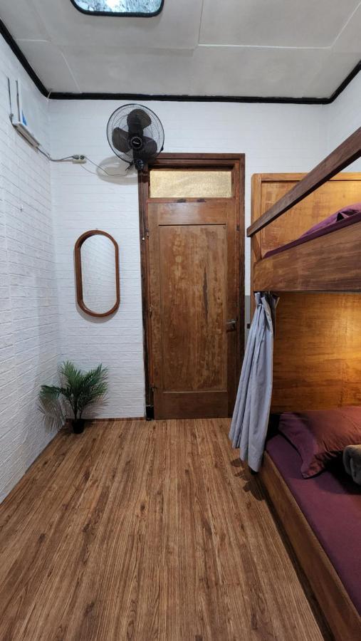 Semeru Hostel Malang (Adults Only) Luaran gambar