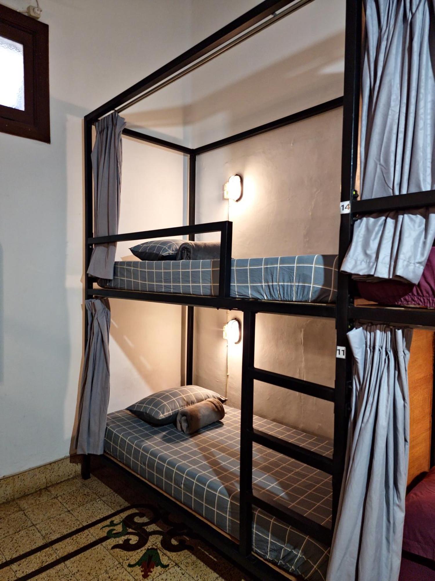 Semeru Hostel Malang (Adults Only) Luaran gambar
