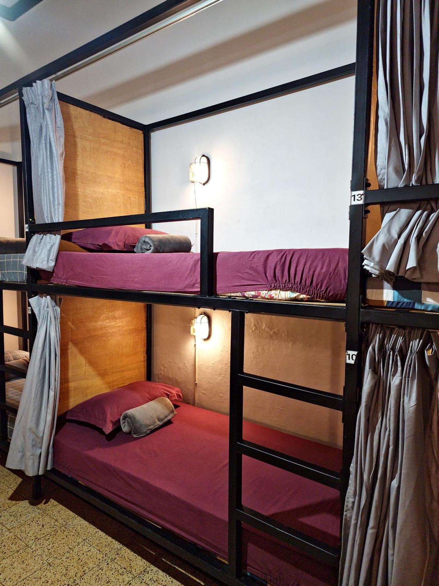 Semeru Hostel Malang (Adults Only) Luaran gambar